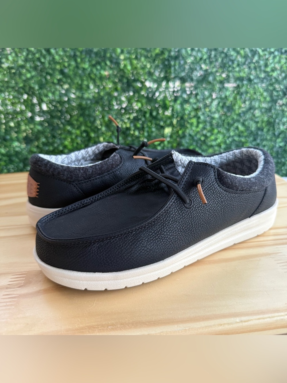 HEYDUDE Paul Y Classic Kids Faux Leather Loafers Black Size J4 NWOT